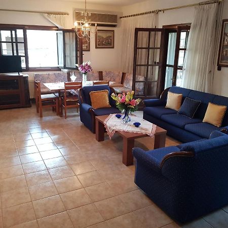 Rustic By The Sea Flogita Exterior foto